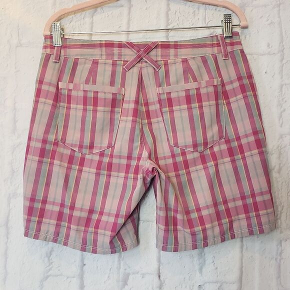 MOUNTAIN KHAKIS Classic Fit Mid-Rise Plaid Shorts - Picture 5 of 8
